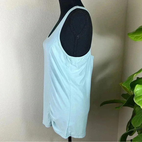 GAIMA Women’s Racer-Back Tank Top in Sea-foam Green Size Medium - Picture 1 of 13